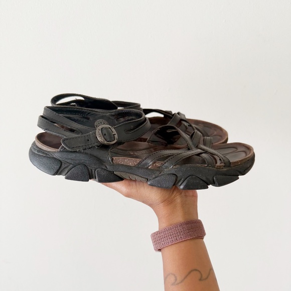 Keen Naples strappy leather sandals - Picture 2 of 8